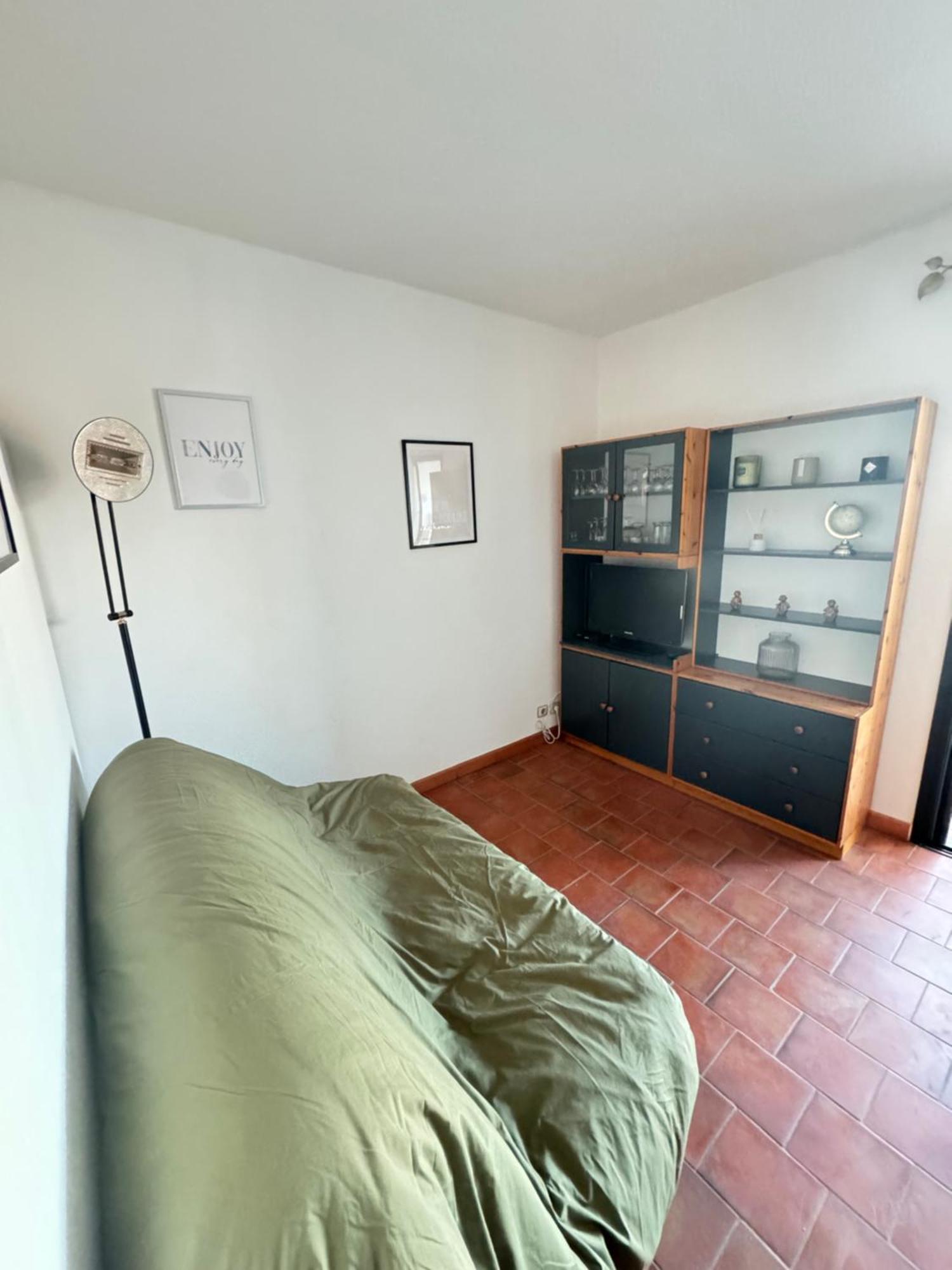Studio Dans Residence, Piscine Lagon, Tennis Et Aire De Jeux Fréjus Exteriör bild
